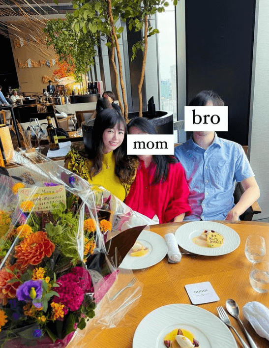 「ままに感謝…」グラドル社長・くりえみ、貴重な家族とのフォトを公開「くりまま尊敬します」「応援してます」の声続出