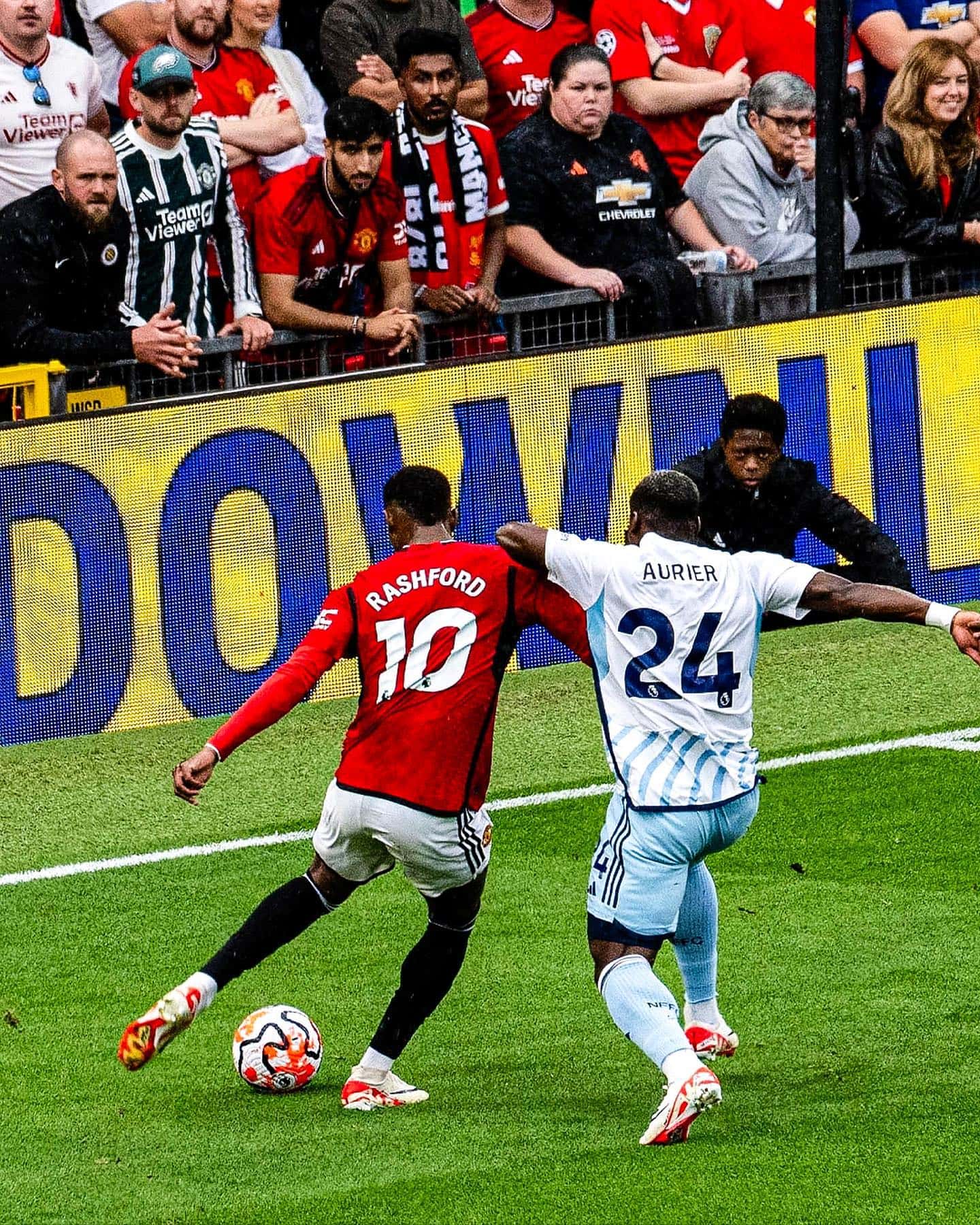 「Stick with us. 👊🏾🔴」マンUの背番号「10」ラッシュフォードが逆転したチームへの喜び語る🔥