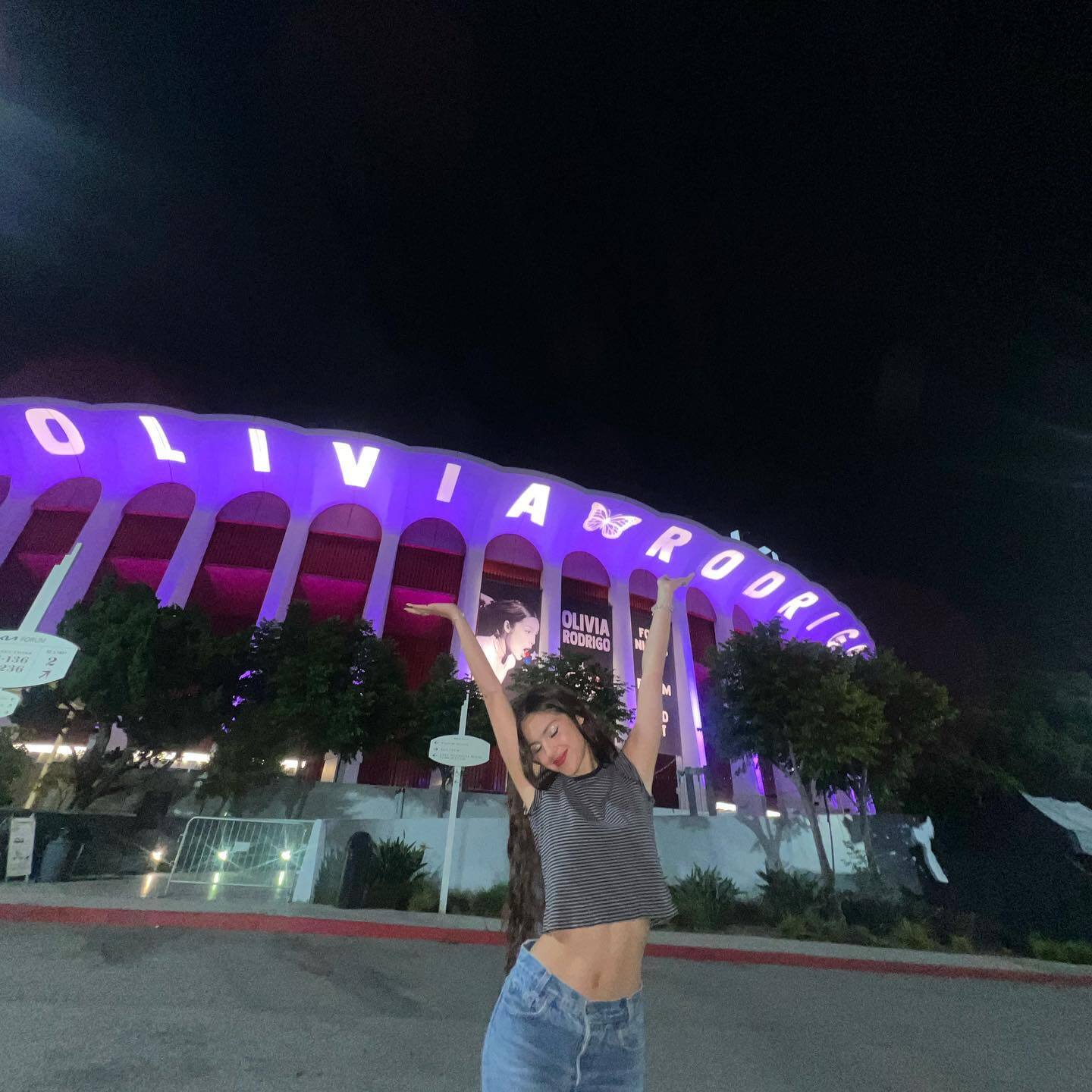 大人気アメリカンシンガー 日本での初コンサートまで残り約1ヶ月！