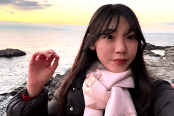 「可愛すぎます！推しです！」現役女子高生のeスポーツゲーマー、江ノ島で”MAXキュート動画”を公開！「可愛ィィ～」