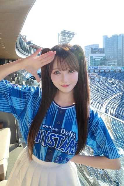 イコラブ 大谷映美里がユニ姿でハマスタに登場！メンバーの「夢が叶う瞬間」に感動