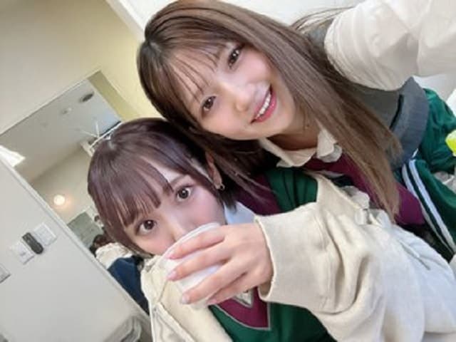 「かわいすぎてさけんだ！！」AKB48 村山彩希とメンバーとの2ショットにファン大興奮