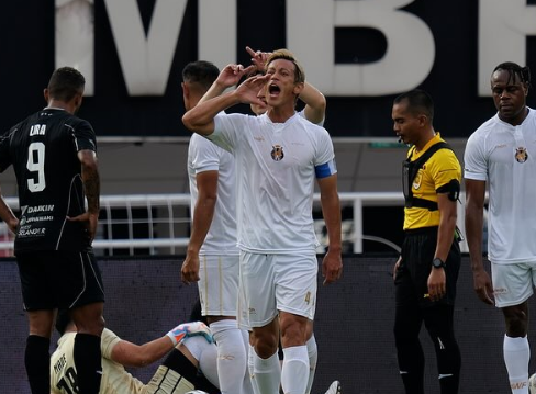 「世界の本田が魅せる存在感！」Asia Warriorsの本田圭佑、スコアレスも圧巻キャプテンシーで注目集める