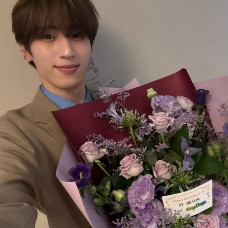 INIのフェンファンが27歳のバースデーに貴重ショットを公開し「ふぇぬ～日々最強っ！」「INIに来てくれてありがとう〜」とファン歓喜