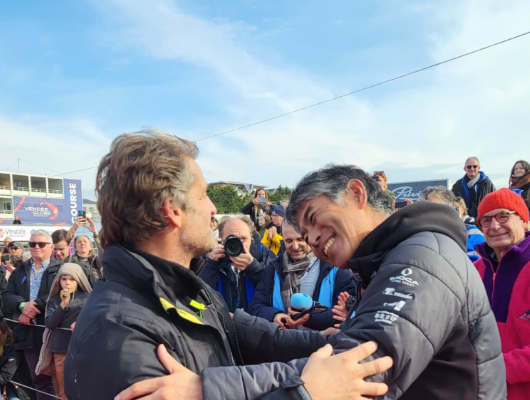 世界一周達成の白石康次郎、親友の帰還に歓喜