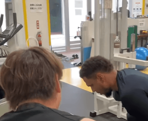 阪神タイガースの2人が”面白すぎる”ウェイトの様子を公開！「ミミノトコマデ」