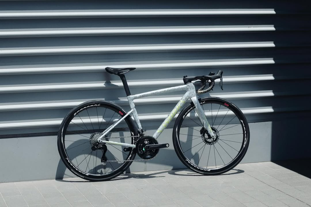 にんにんが最新設計のロードバイクを紹介！