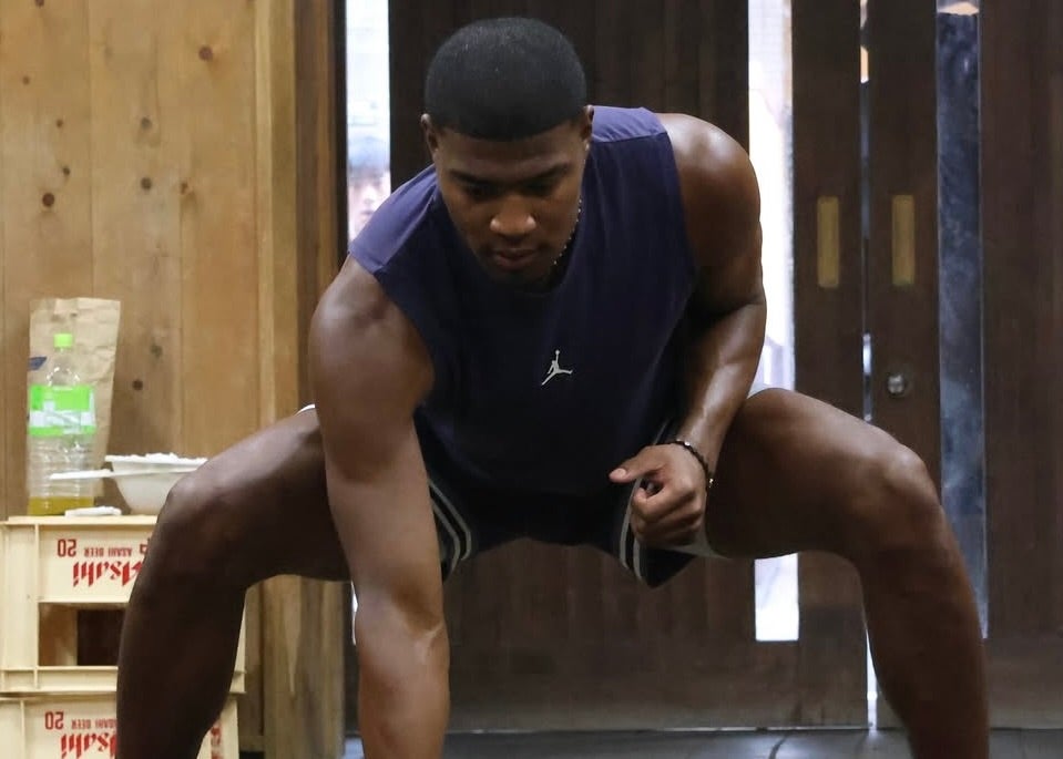 八村塁が相撲部屋で全力稽古　NBAスターが相撲に挑んだ特別な一日