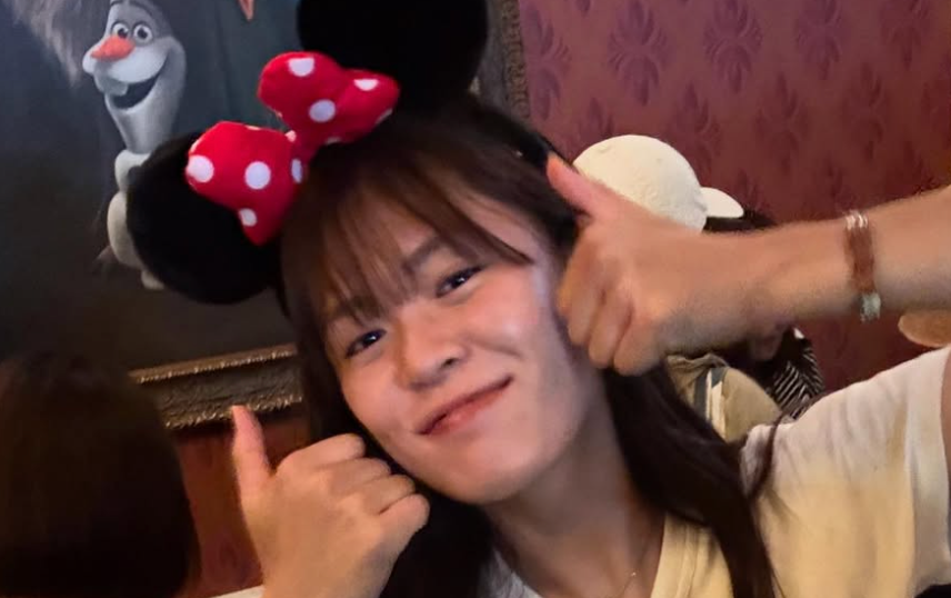 和気あいあい！石川璃音がディズニー満喫　海外移籍を控えた明るい一日