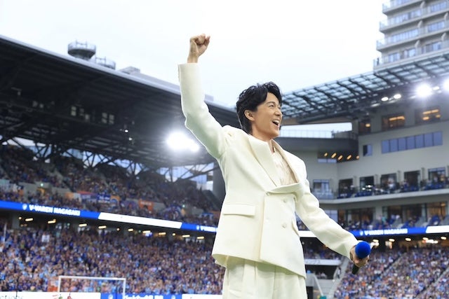 平和への祈りが感動を呼ぶ！福山雅治の"サプライズ登場"がピーススタジアムを魅了