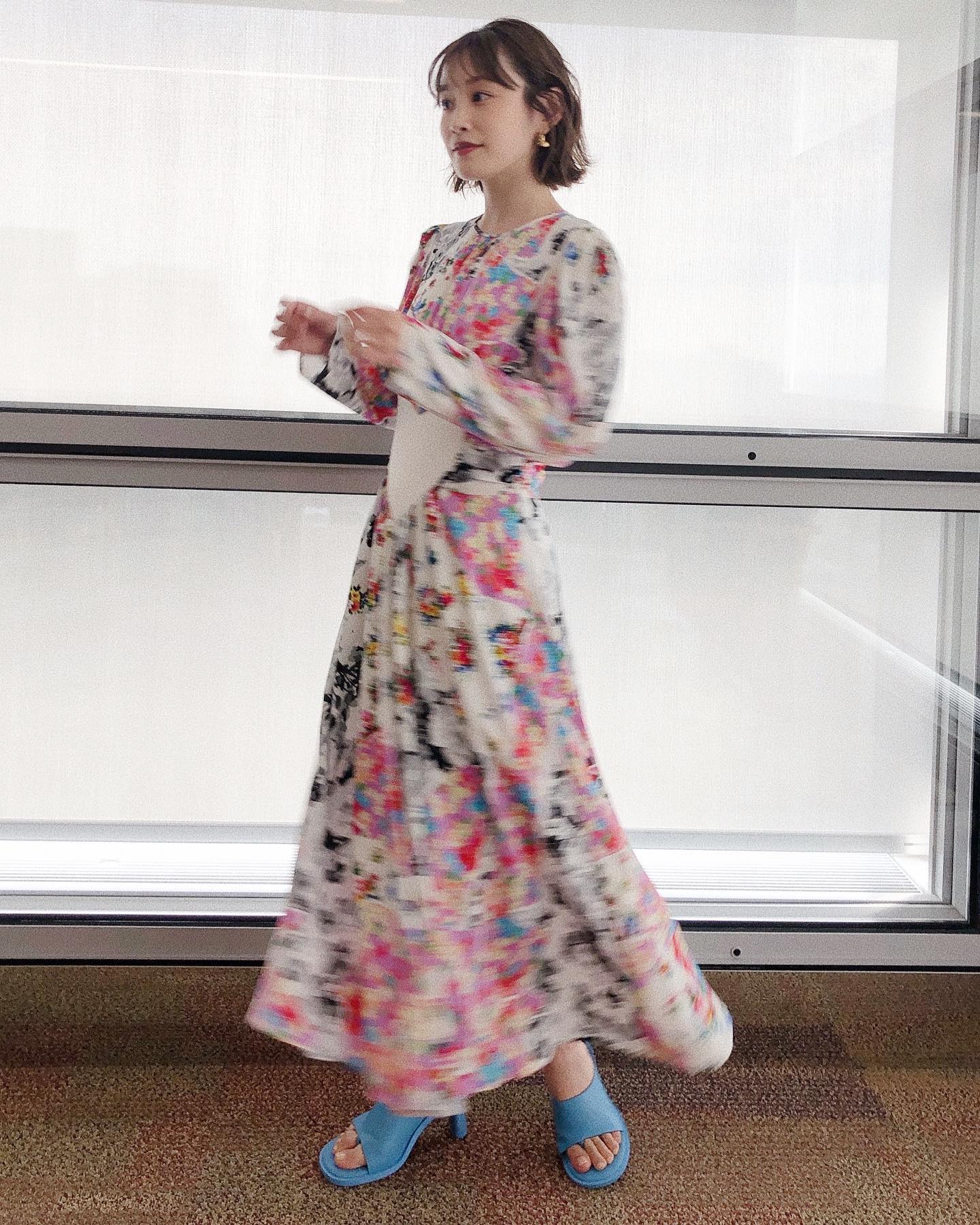 高橋愛さんが華やかなワンピース姿を披露👗「めっちゃカワイイ〜😳😮」