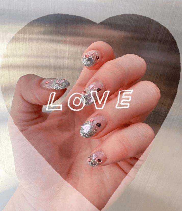 スターライト・キッド、新ネイルを公開！ファンから「可愛い」の声が続々