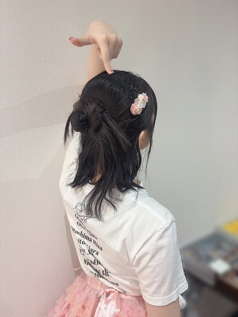 「カチモリィィ!!」イコラブ 佐々木舞香のレアなヘアスタイルにファン大興奮！