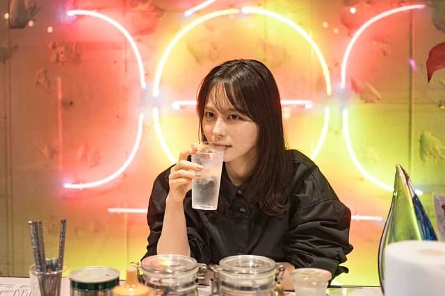 「明日こそ勝利の美酒を」スワローズファンのフリーアナが険しい顔の自分に苦笑!?