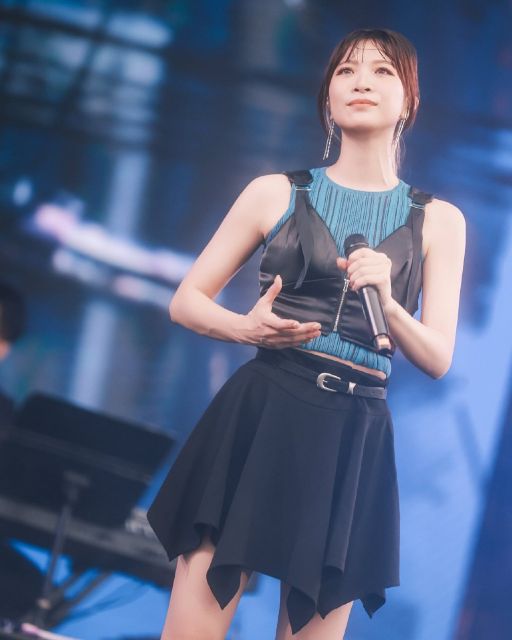 May’nが海外でのパフォーマンス姿を公開！神々しい姿にファン歓喜！？