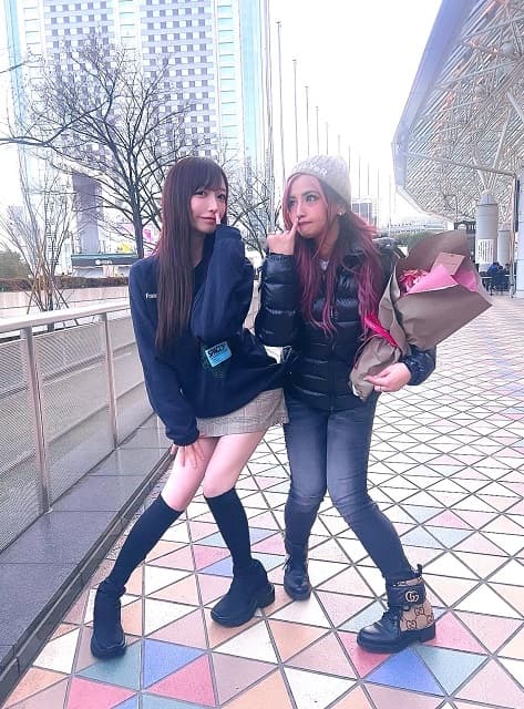 グラドル 清水あいりがプロレス観戦！戦友・白川未奈の勇姿に感涙寸前!?