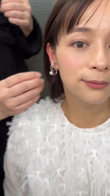 「◯◯いつも自分でつけられない。。」加藤ローサ、にこにこ笑顔ムービーにファン大歓喜！