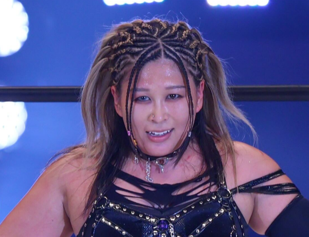 小波、“5StarGP 2025”開幕宣言！ダークで美しき戦士の“夏の始まり”に熱視線