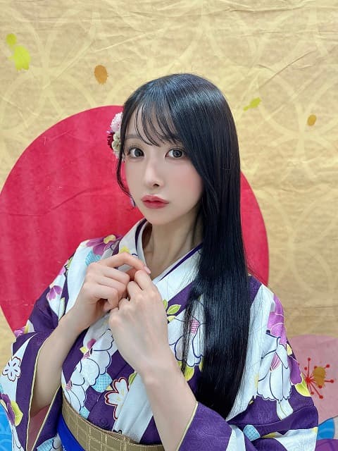 ”令和の愛人”こと真島なおみが○○に初挑戦!? 着物美人ショットとともに告知