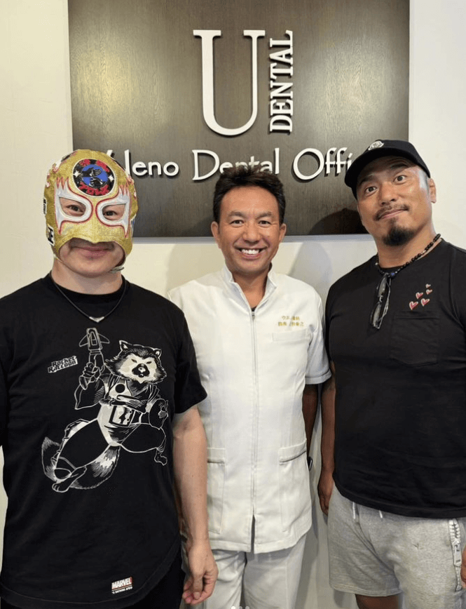 鷹木信悟があの場所に訪問！「おしゃれなスタイル」と話題に