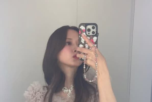 森香澄がさくらんぼいっぱいの投稿にファン歓喜！