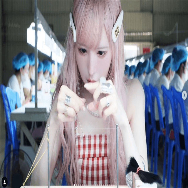 益若つばさ「IN ベトナム・つけまつげ工場」！工場内の詳細なレポ＆フォトにファンの関心が集まる