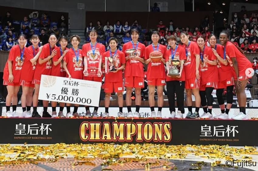 「チーム全員で掴んだ優勝‼︎」女子バスケ・町田瑠唯、皇后杯優勝に祝福の声続々！