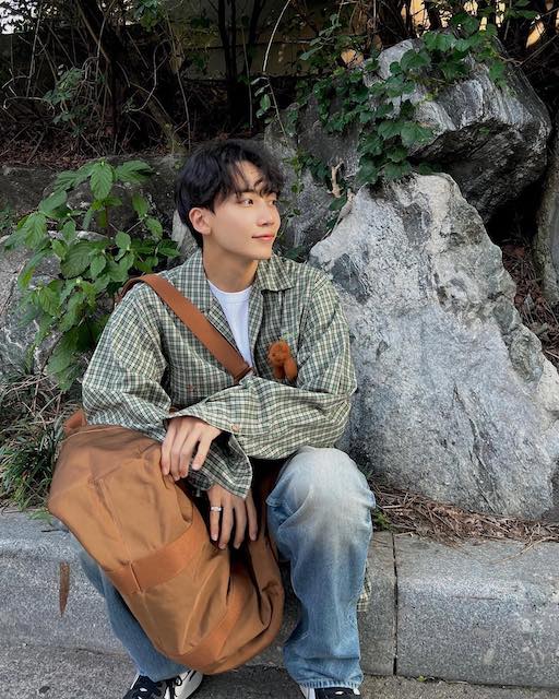 SEVENTEENジョンハンがイメチェンした姿を披露💖✨