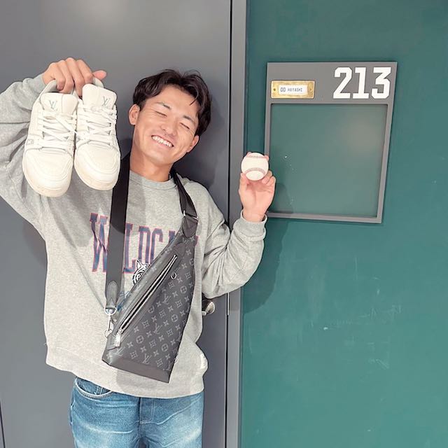 「初ヒットのお祝いしてもらいました☺️」林琢真のプロ初安打をあの先輩2人が祝福🎉