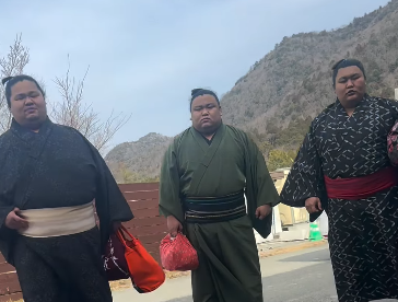 「大阪場所六日目！」尾上部屋、力士たちの出発動画を公開