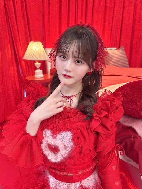「最高にキュートでちょ〜かわいいです」イコラブ・髙松瞳が新曲MVのオフショットを公開