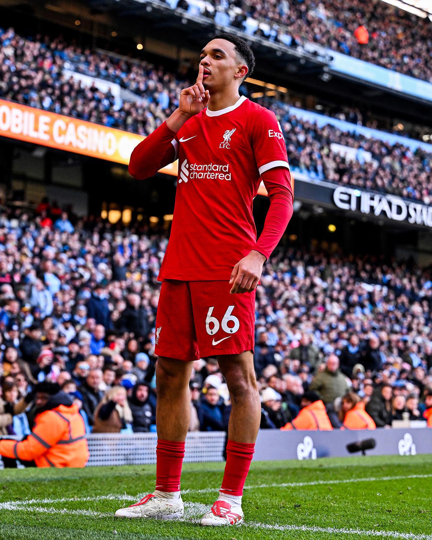 注目の天王山はドロー決着🔥リバプールがTAAの技ありミドルで追い付く🚀