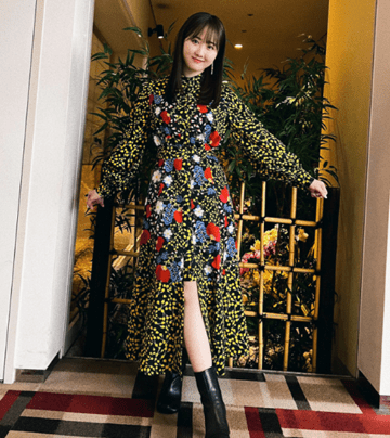 本田望結 ロングワンピから覗く健康的な脚に視線集中