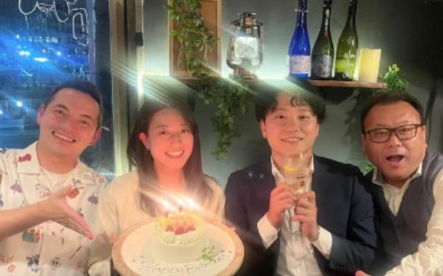 アナウンサー・弭間花菜、28歳最後の日に感謝の嵐！錦笑亭満堂さんとの温かなひととき