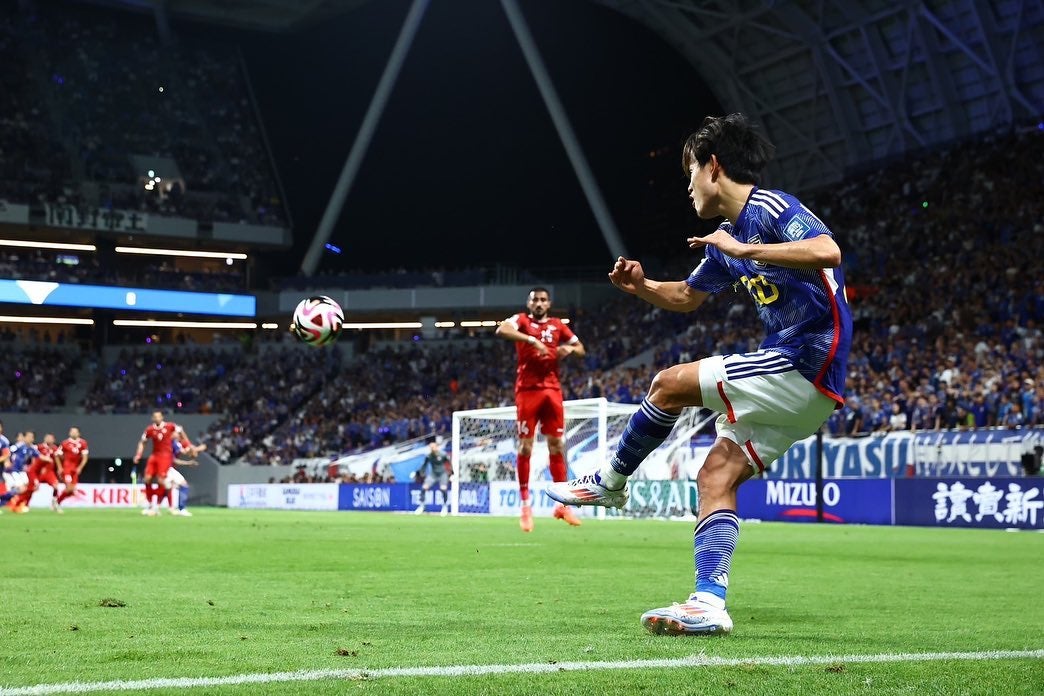 久保建英が今シーズン終了を報告　代表の同僚からは「タケほなまた。」