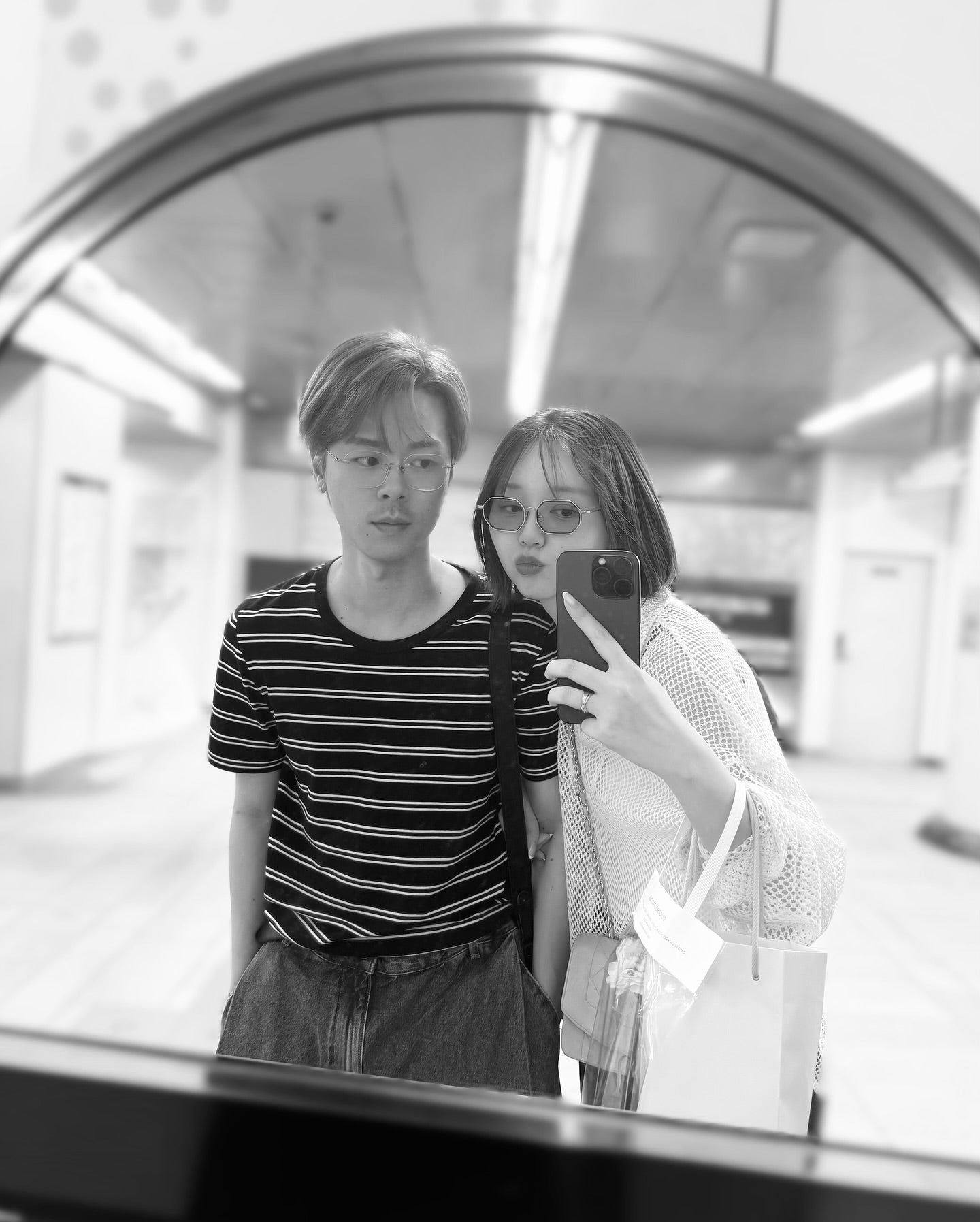 「久しぶりに電車に乗ってお出かけ」江野沢愛美が夫婦でのおでかけショット公開