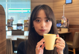 「ちぴちゃんもファミレス行くんだ！」近藤千尋、子どものお稽古待ちにまったりデート