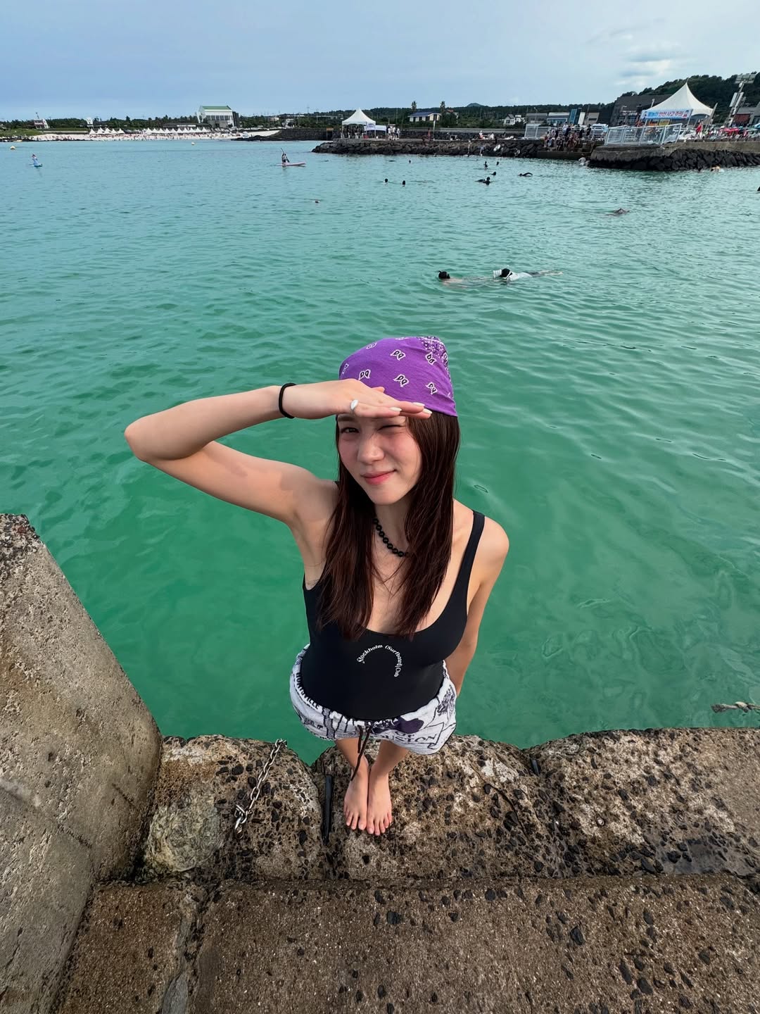 “AI級の美しさ”再び…元競泳美女、白の水着で魅せた原点の輝き