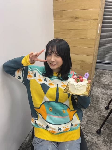 「俺の月だ」桃月なしこが誕生月にポケモンセーターを着たムービーを公開