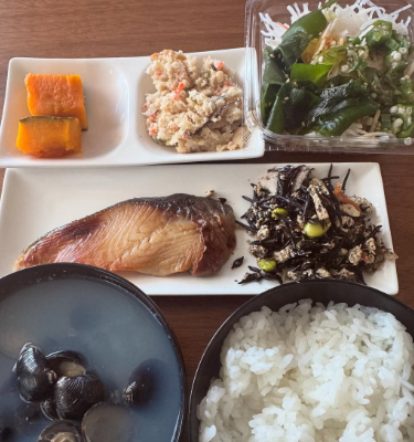 「さすが兄ィ！」「和食も渋くキマる」小沢仁志、“健康朝食”で大谷翔平のホームランを祝福！
