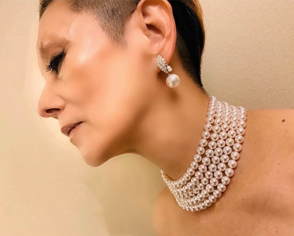 「綺麗な横顔。無駄がない。」夏木マリの最新ショットが話題に✨