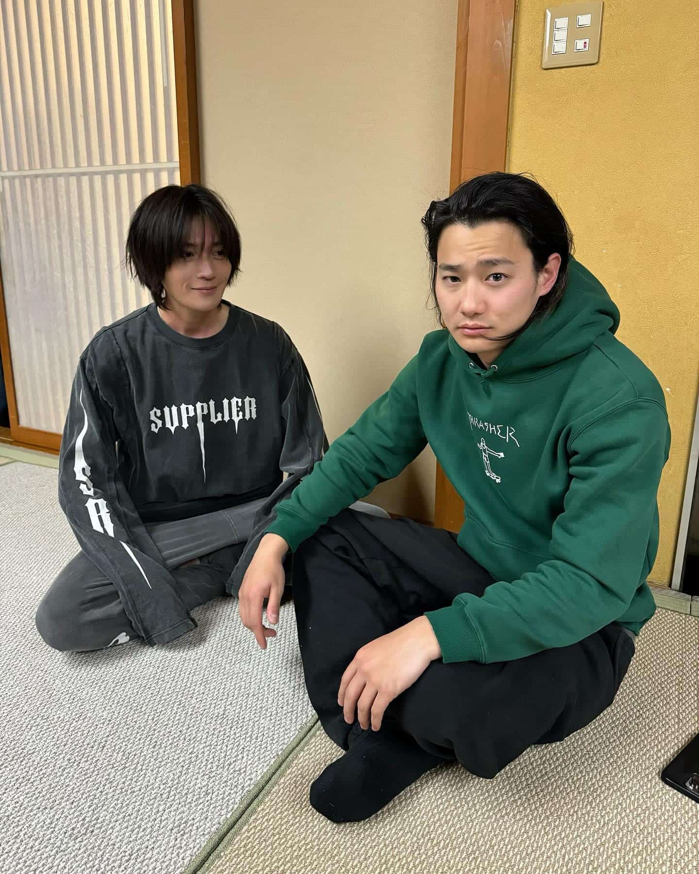 「寝てるとこ起こしたの？！」FANTASTICS・八木勇征が先輩俳優と2S