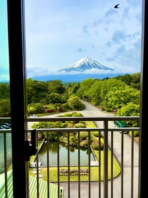 「絶景かな絶景かな」人気VTuberが投稿した”絵画みたいな景色”の写真に絶賛の声が殺到