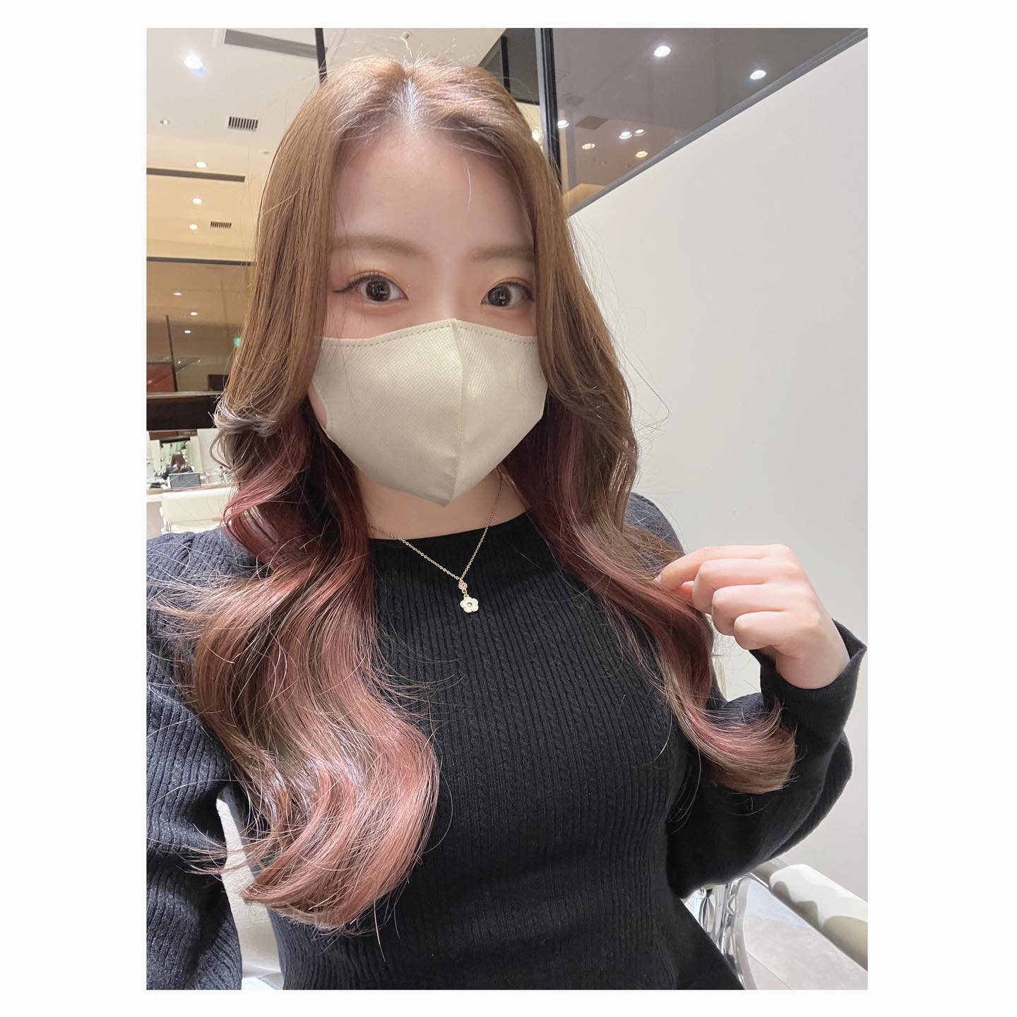 フィギュアスケート・紀平梨花がインナーピンクの新ヘアスタイルを披露💕