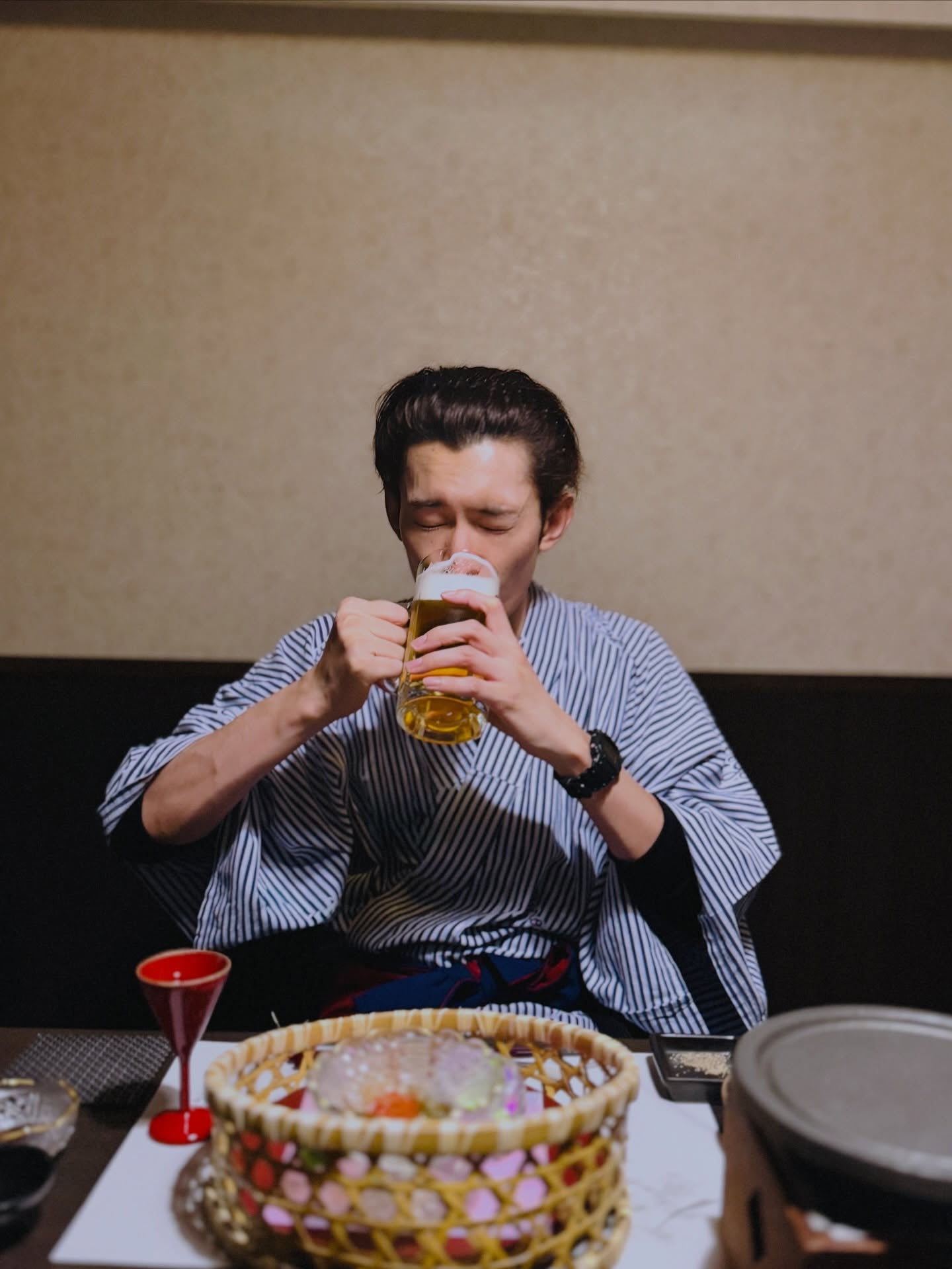 「仲良し兄弟すぎる」向井康二、兄との旅先オフショットに反響