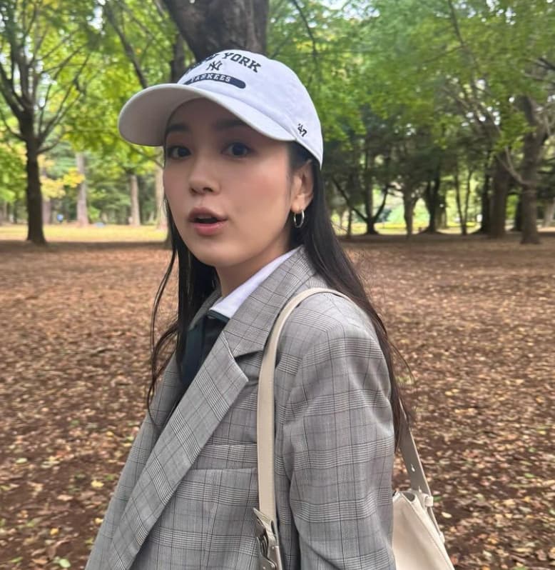 西野カナ　息抜き秋を感じるゆったり散歩