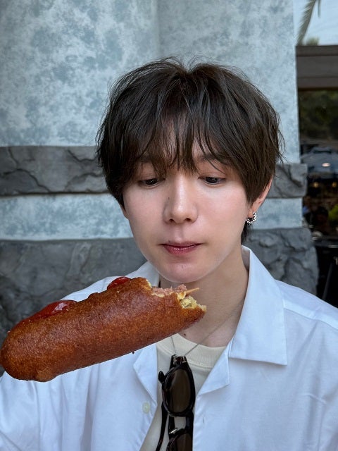 「両手に花ですねぇ」Travis Japan・宮近海斗の