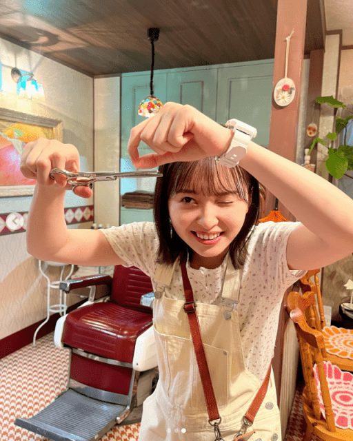 飯沼愛「◯◯◯になりきり」お茶目ショットにファンほっこり♪