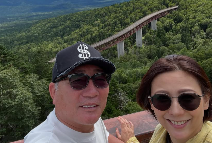 癒しの絶景！元プロ野球選手・高木豊が旅先で見せた爽快ショット