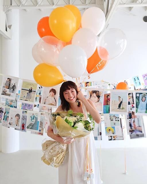 佐藤栞里 MOREの最後のオフショットを公開💐🤍11年間の思いを語る😢